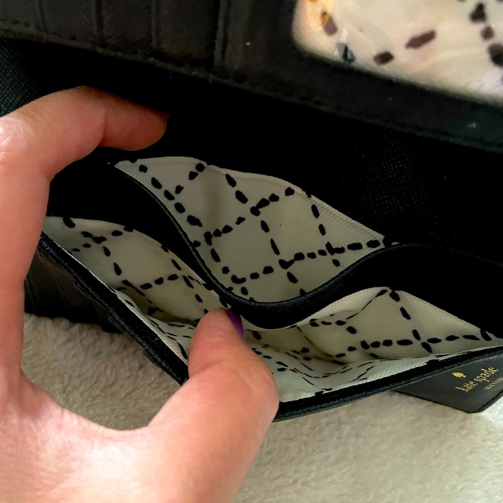 Kate Spade Wallet - Picture 8 of 9